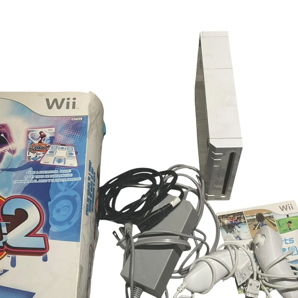 Nintendo RVL-001 Wii Console Bundle Cables Charger Bar Games Tested‎ Working